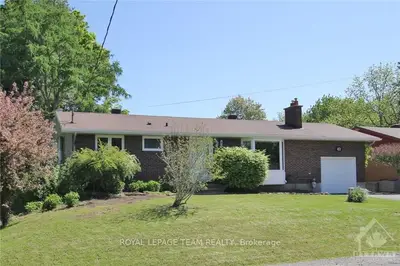 42 COCKBURN Street, Stittsville - Munster - Richmond, ON K0A 2Z0