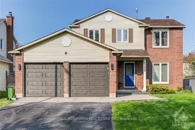 1290 TURNER Crescent, Orleans - Cumberland and Area, ON K1E 2Y4