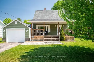 37 JOSEPH Street, Laurentian Hills, ON K0J 1J0