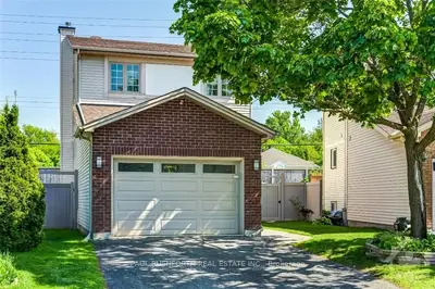 20 NEWPORT Crescent, Hunt Club - South Keys and Area, ON K1T 3M2