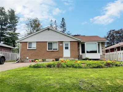 522 Irving Street, Pembroke, On K8a 2t9