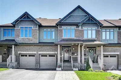 256 GOSSAMER Street, Orleans - Convent Glen and Area, ON K1W 0B2