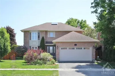 10 HEDGEROW Lane, Stittsville - Munster - Richmond, ON K2S 1C9