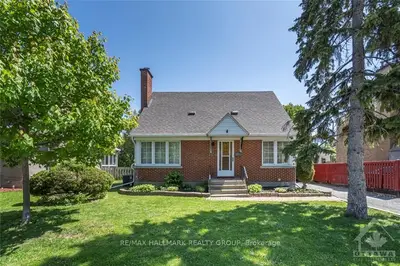 1326 WOODWARD Avenue, Carlington - Central Park, ON K1Z 7V8
