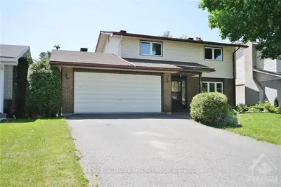 2726 HICKSON Crescent, Parkway Park - Queensway Terrace S and Area, ON K2H 6Y6