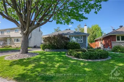 2051 HAYMARKET Street, Carlingwood - Westboro and Area, ON K2A 3M7