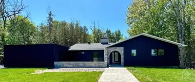 121 WAGON Drive, Constance Bay - Dunrobin - Kilmaurs - Woodlawn, ON K0A 1T0