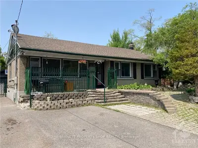 2238 Utah Street, Alta Vista And Area, On K1h 7w8