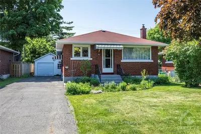 482 LAWSON Avenue, Overbrook - Castleheights and Area, ON K1K 1R5