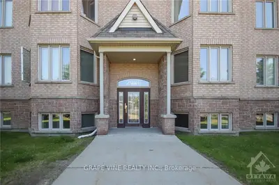 2086 VALIN Street 8, Orleans - Cumberland and Area, ON K4A 0C1