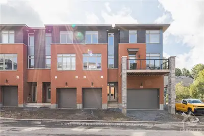 560 HALO, Orleans - Convent Glen and Area, ON K1C 0C7