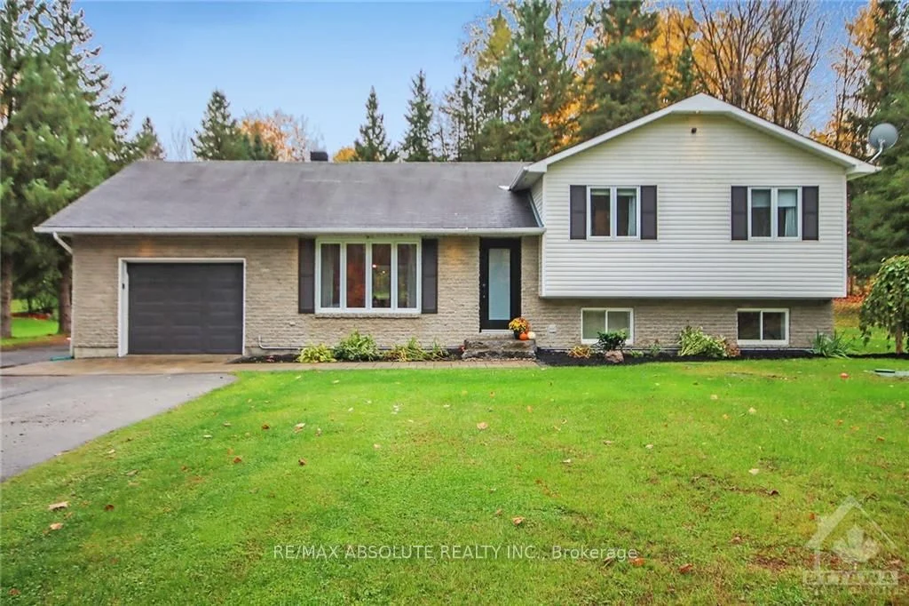 1938 BASELINE Road, Clarence-Rockland, ON K0A 1N0