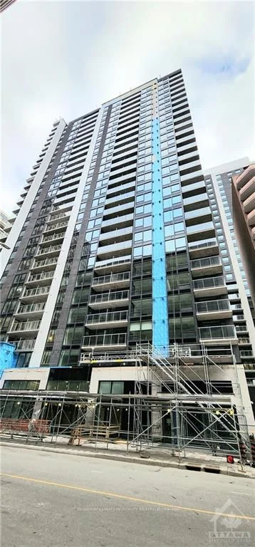 340 QUEEN Street 409, Ottawa Centre, ON K1R 0G1