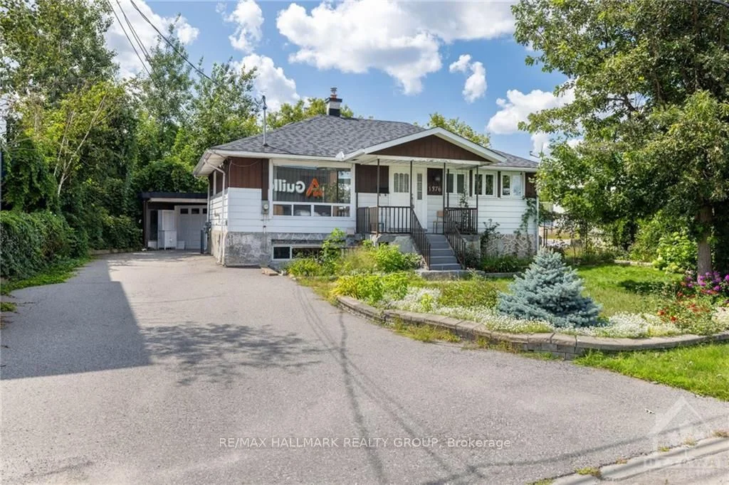 1376 TRIOLE Street, Cyrville - Carson Grove - Pineview, ON K1B 3M4