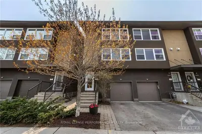 336 BOUDREAU Street, Vanier and Kingsview Park, ON K1L 0A7