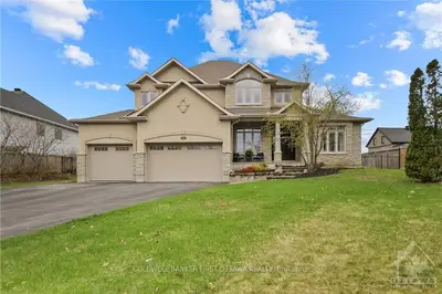 11A KYLE Avenue, Stittsville - Munster - Richmond, ON K2S 1G8