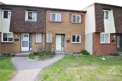 37 WOODVALE D, South of Baseline to Knoxdale, ON K2G 4H2