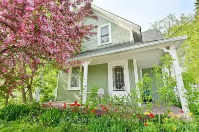 412 DONALD B MUNRO Drive, Carp - Huntley Ward, ON K0A 1L0