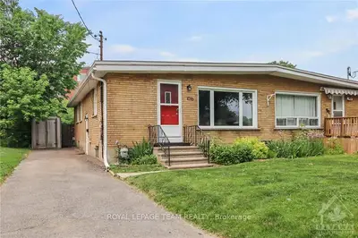 1016 PANET Street, Carlington - Central Park, ON K1Z 6E9