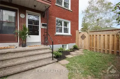 1074 HOLLINGTON Street, Carlington - Central Park, ON K1Z 6L3