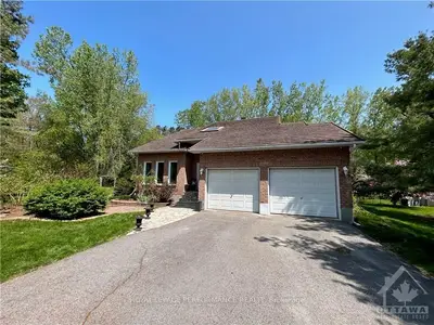 1180 ANNIE Court, Orleans - Cumberland and Area, ON K4C 1B6