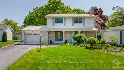 40 PARKMOUNT Crescent, South of Baseline to Knoxdale, ON K2H 5T5