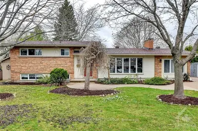 46 CRYSTAL BEACH Drive, Crystal Bay - Rocky Point - Bayshore, ON K2H 5M9