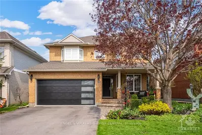 2911 SHADOW HILL Crescent, Blossom Park - Airport and Area, ON K1T 3Y9