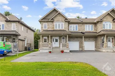 1176/1176A SOUTH RUSSELL Road, Russell, ON K4R 1B2