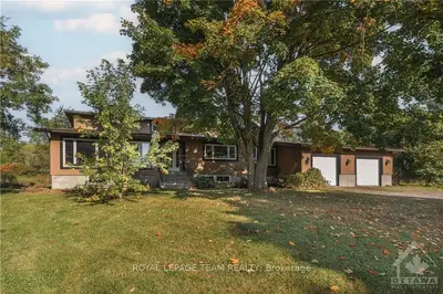6461 Flewellyn Road, Stittsville - Munster - Richmond, On K2s 1b6