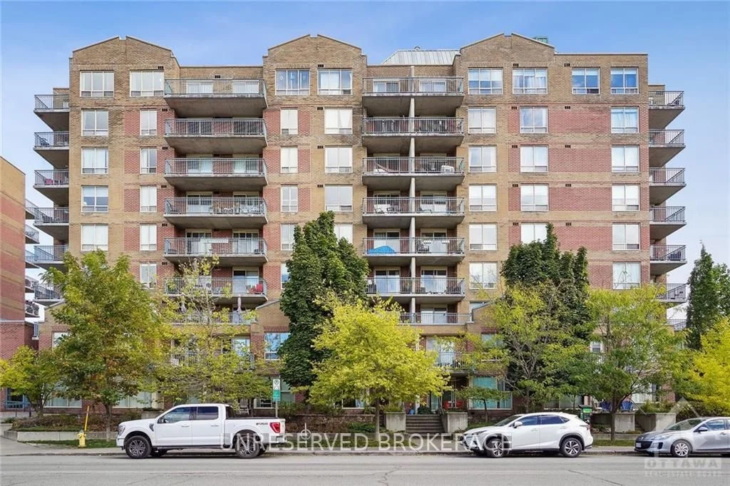 45 HOLLAND Avenue 804, Tunneys Pasture and Ottawa West, ON K1Y 4S3