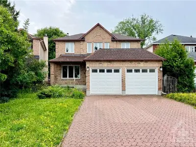 222 Twyford Street, Hunt Club - Windsor Park Village And Area, On K1v 0v9