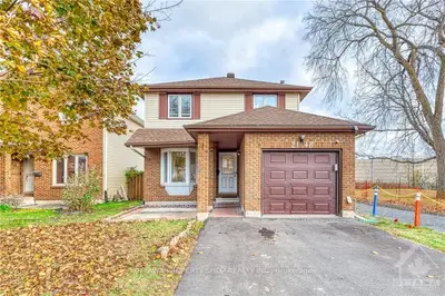 2148 EAST ACRES Road, Beacon Hill North - South and Area, ON K1J 9A4