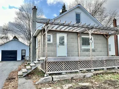 31 Caldwell Drive, South Dundas, On K0e 1k0