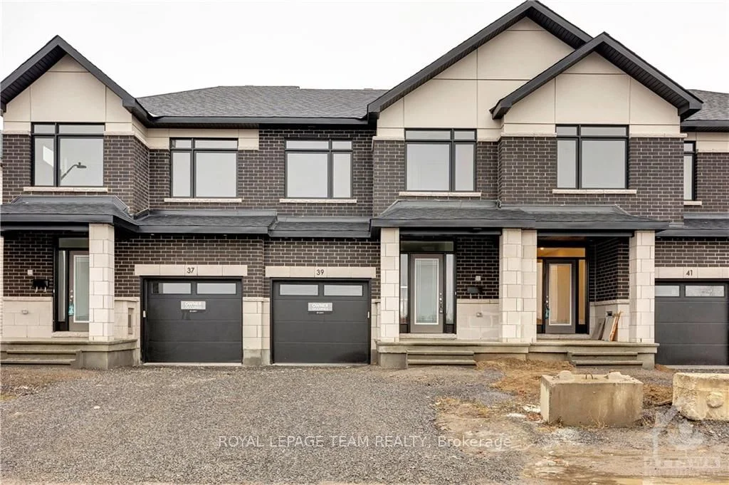39 MOOSONEE Crescent, Blossom Park - Airport and Area, ON K4M 0M1