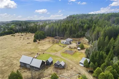 704 CHAPESKI MILL Drive, Madawaska Valley, ON K0J 1B0