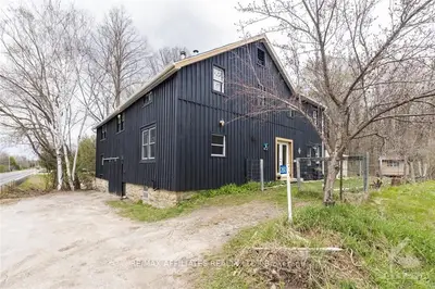 260 GLEN TAY Road, Tay Valley, ON K7H 3C5