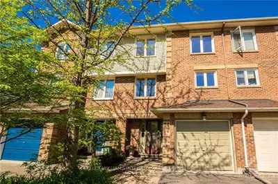 34 Arbordale Crescent, South Of Baseline To Knoxdale, On K2g 5c5