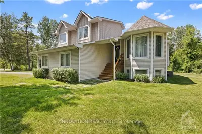 98 TALL FOREST Drive, Carp - Huntley Ward, ON K0A 1L0