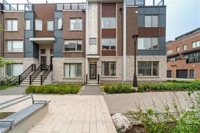 203 MAKADEWA, Manor Park - Cardinal Glen and Area, ON K1K 4Z8