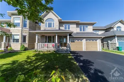 356 OAKCREST Way, Orleans - Cumberland and Area, ON K4A 0S5