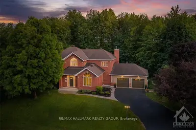 3613 DELSON Drive, Orleans - Cumberland and Area, ON K4B 1K5