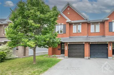 2228 BROCKSTONE Crescent, Orleans - Cumberland and Area, ON K4A 4V5