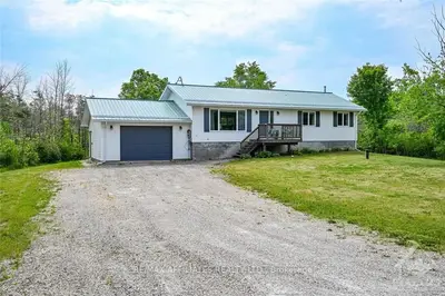 596 STATION Road, Drummond/North Elmsley, ON K7A 4S4