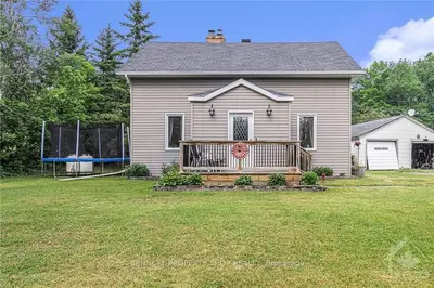19B TAMMY Trail, Whitewater Region, ON K0J 1Y0