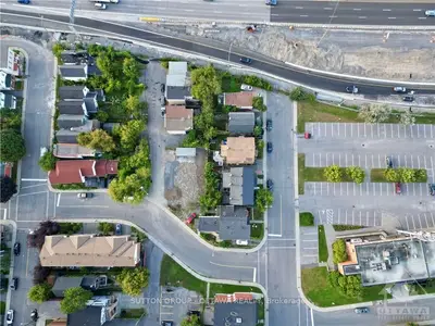 317 ARTHUR Lane S, Dows Lake - Civic Hospital and Area, ON K1S 4J6