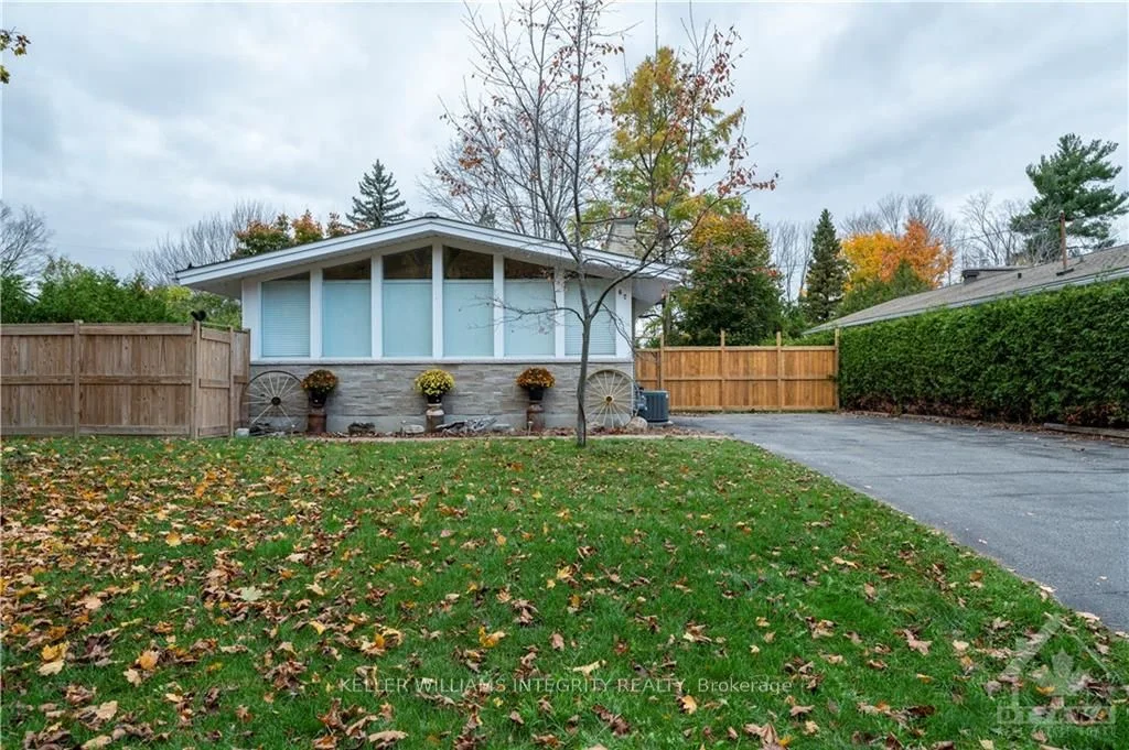 67 STINSON Avenue, Bells Corners and South to Fallowfield, ON K2H 6N5