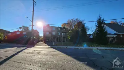 522 Riverdale Avenue 2, Glebe - Ottawa East And Area, On K1s 1s5