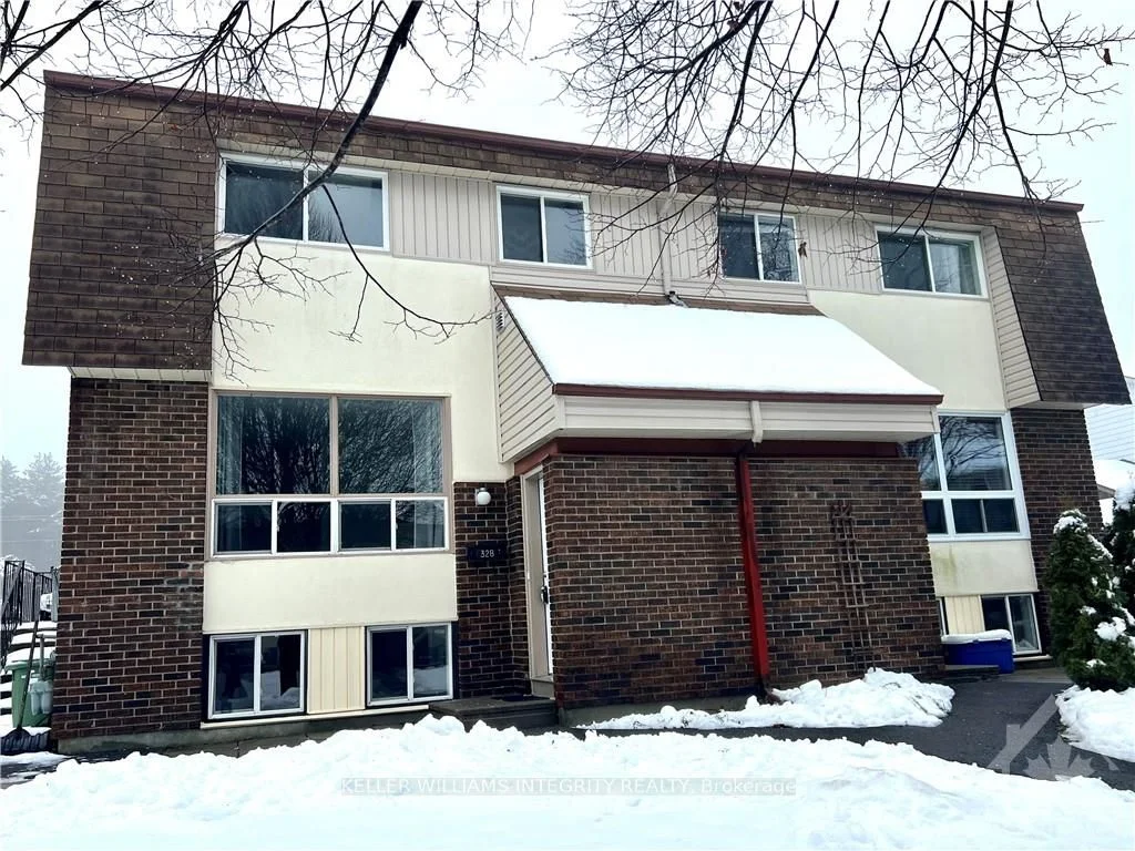 32 FORESTER Crescent B, Bells Corners and South to Fallowfield, ON K2H 8Y2