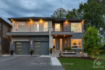 46 OAKRIDGE Boulevard, Meadowlands - Crestview and Area, ON K2G 2T5